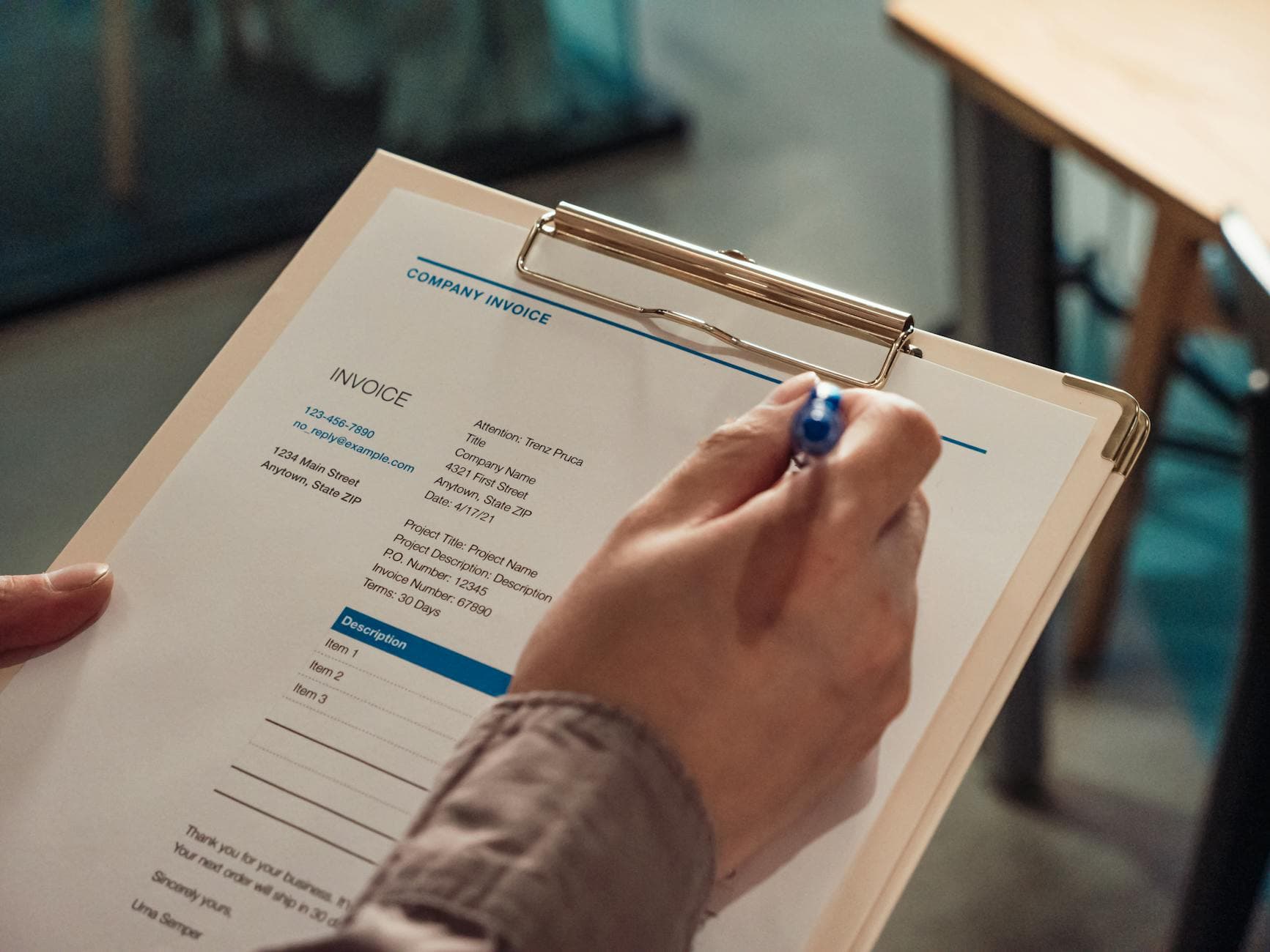How to Invoice Vehicle Wrap Jobs Without Leaving Money on the Table